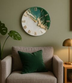 ساعت دیواری سبز لوکس